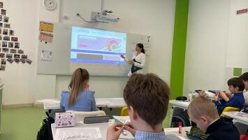 В школах Белгородской области проводятся просветительские мероприятия по финансовой грамотности в рамках эстафеты