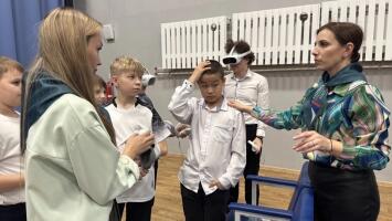 Красноярский кампус Финуниверситета посетил МБОУ СШ № 158 «Грани» с целью профориентации и просвещения 9-11-классников