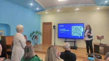 Для граждан старшего возраста из учреждения социального обслуживания края лектор Российского общества «Знание» провела лекцию «Азартные игры и финансовые пирамиды: почему не стоит гнаться за быстрыми деньгами».