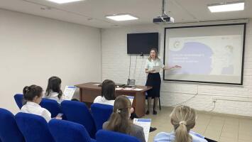 Сотрудники МРИ ФНС России № 22 по Красноярскому краю познакомились с материалами 8 этапа эстафеты