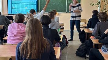 20 октября 10а класс 31 школы г. Волжского приняли участие в шуточной мине-игре «Страховые ловушки».